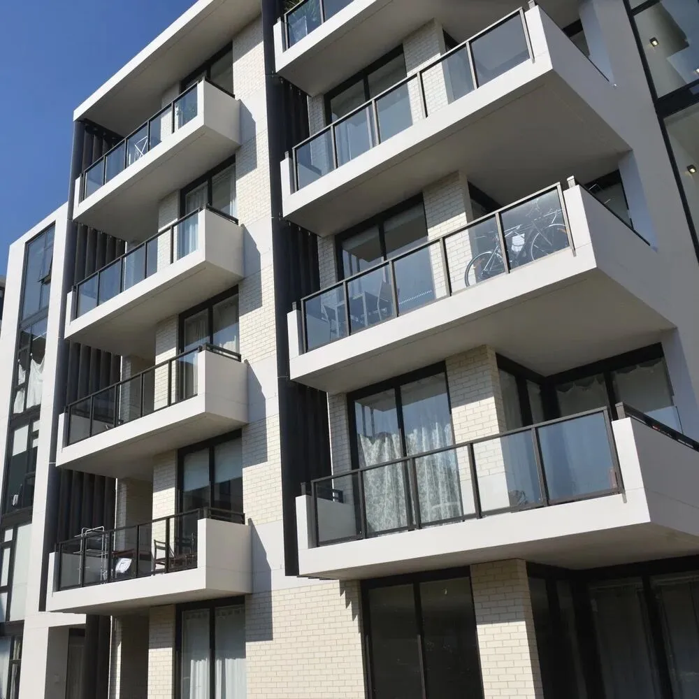 Modern Commercial Aluminium Glass Balcony Handrail - Aluminium Extrusion Handrail Profiles - laluxalu.com