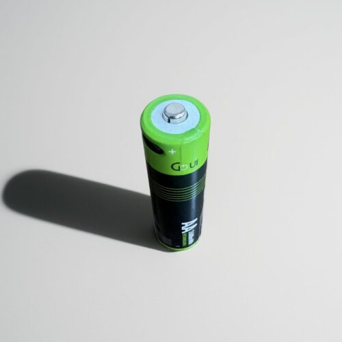 USB充電式AAリチウムイオン電池 - ポータブル電源