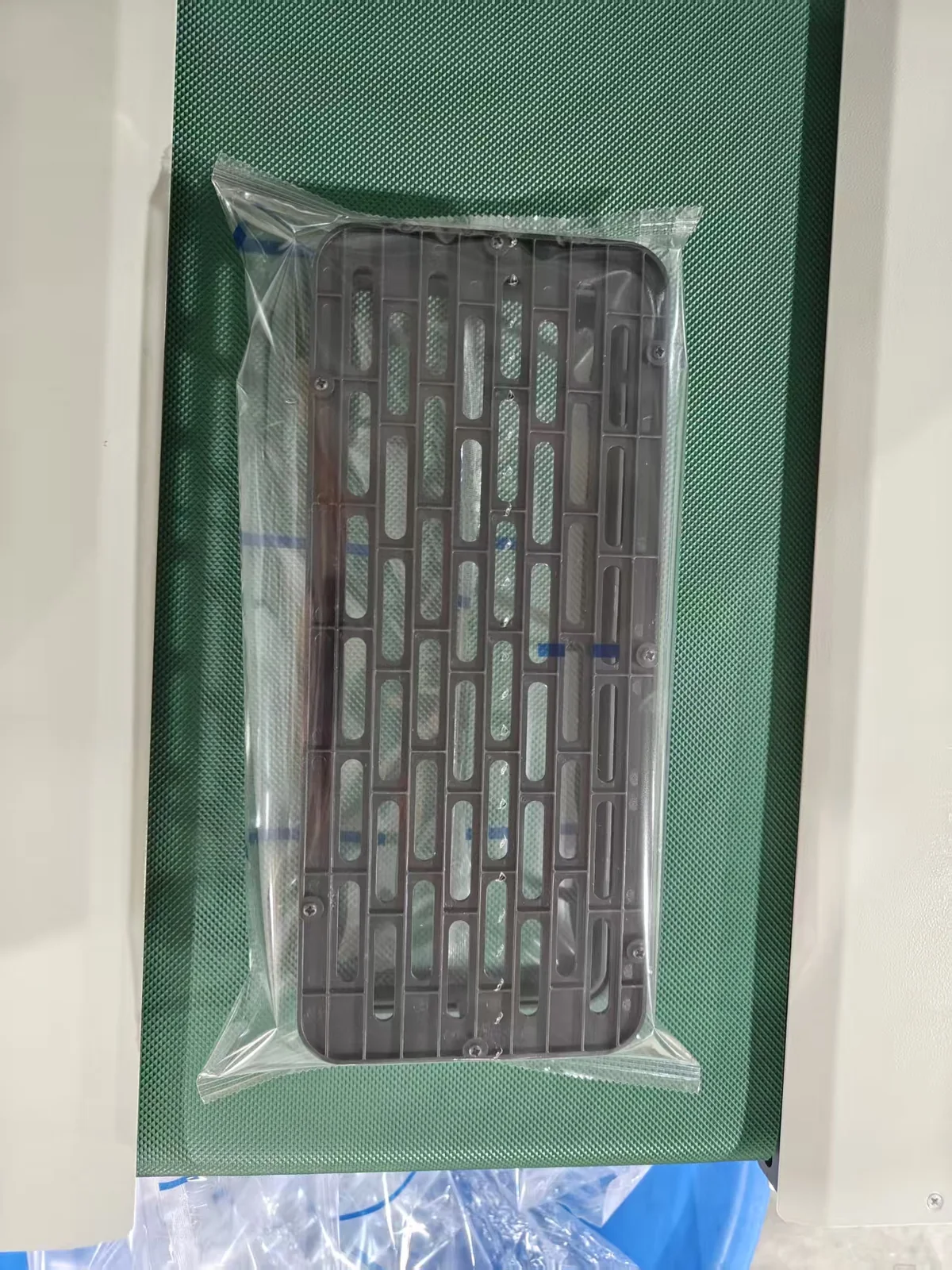 automotive parts flow wrapping machine project image 7