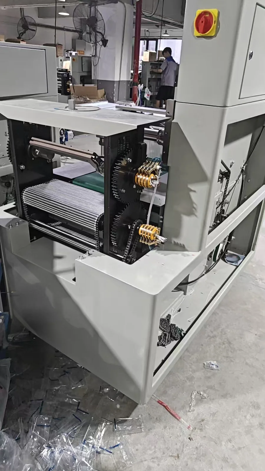 automotive parts flow wrapping machine project image 5