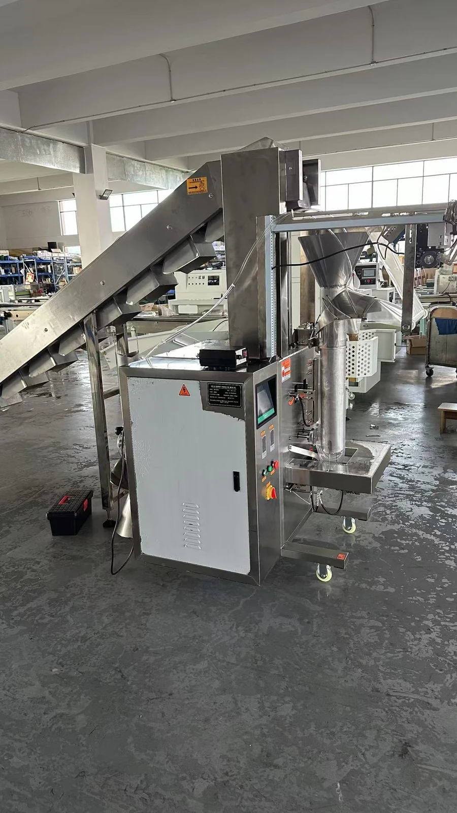 Bean Sprout Chain Bucket Packaging Machine Project - project image 3