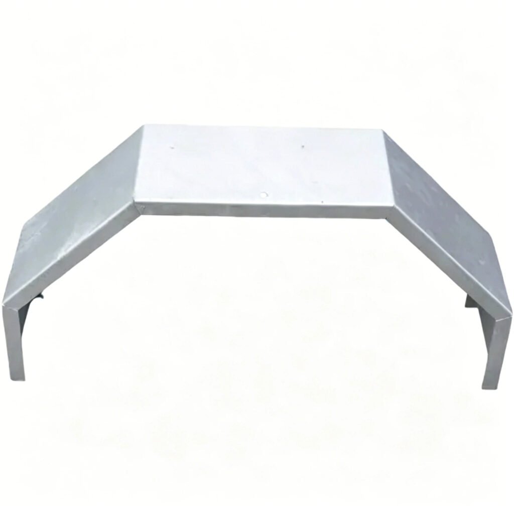 Impact resistant Diamond Plate Fender providing reliable wheel protection for tractors and trailers