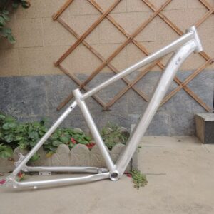 Telaio Bici in Alluminio Saldato TIG Personalizzato fabbricato con saldatura di precisione e qualità certificata ISO 9001