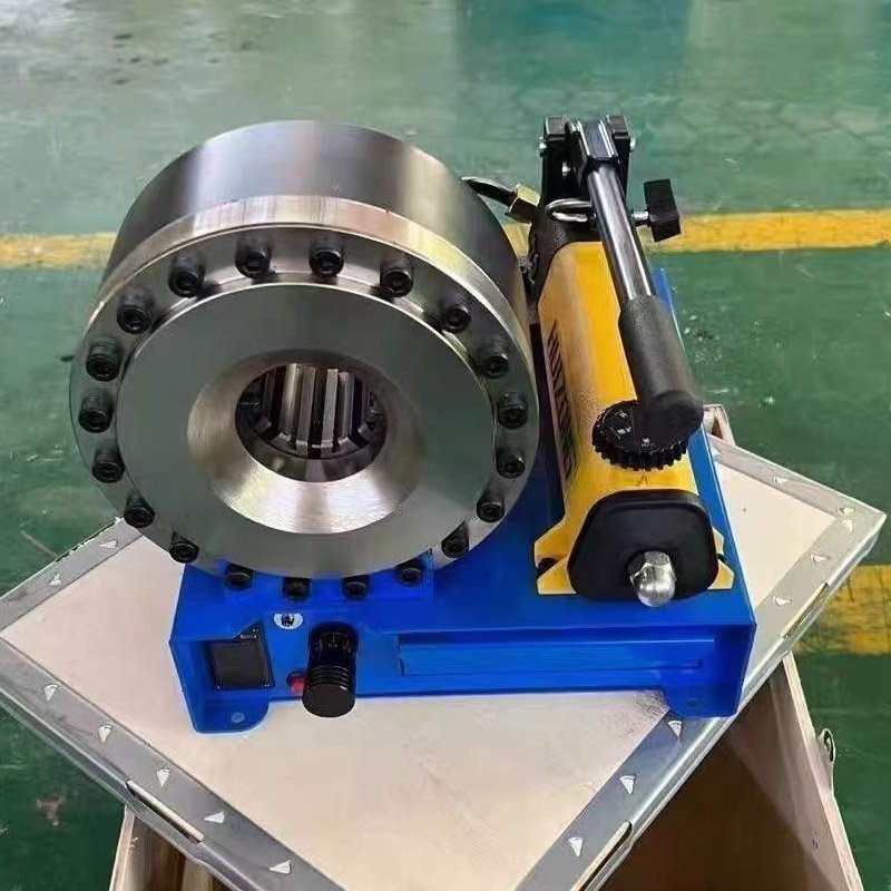 Portable manual hydraulic hose crimping machine for on‑site hydraulic hose re
