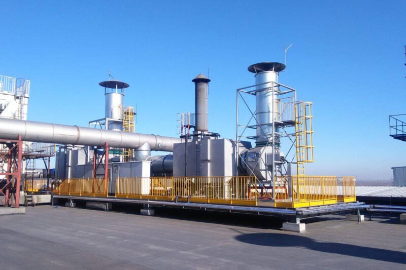 Chemical plant industrial pipeline system for PTFE lined metal hose application