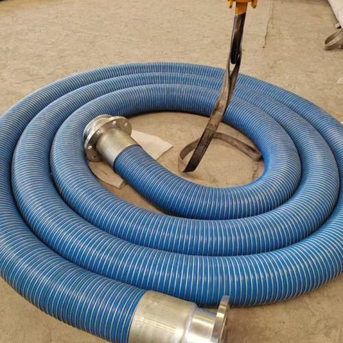 Lightweight flexible composite hose for tank truck chemical medium transfer